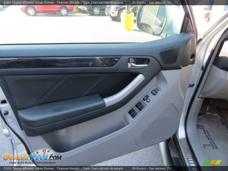Door Panel of 2009 Toyota 4Runner Urban Runner Photo #10
