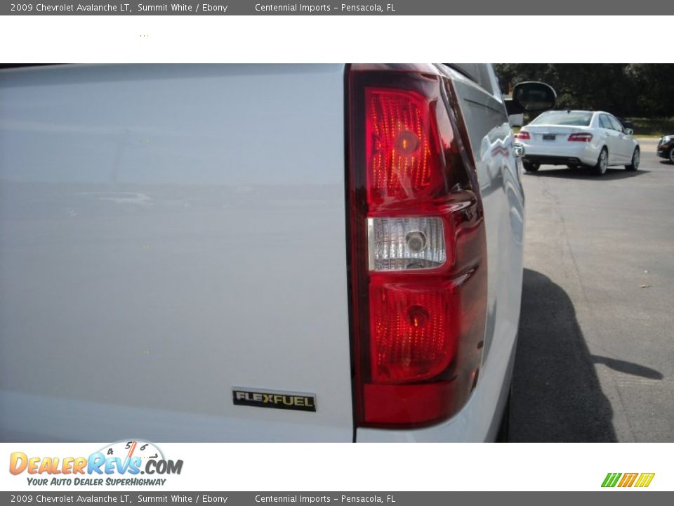 2009 Chevrolet Avalanche LT Summit White / Ebony Photo #16