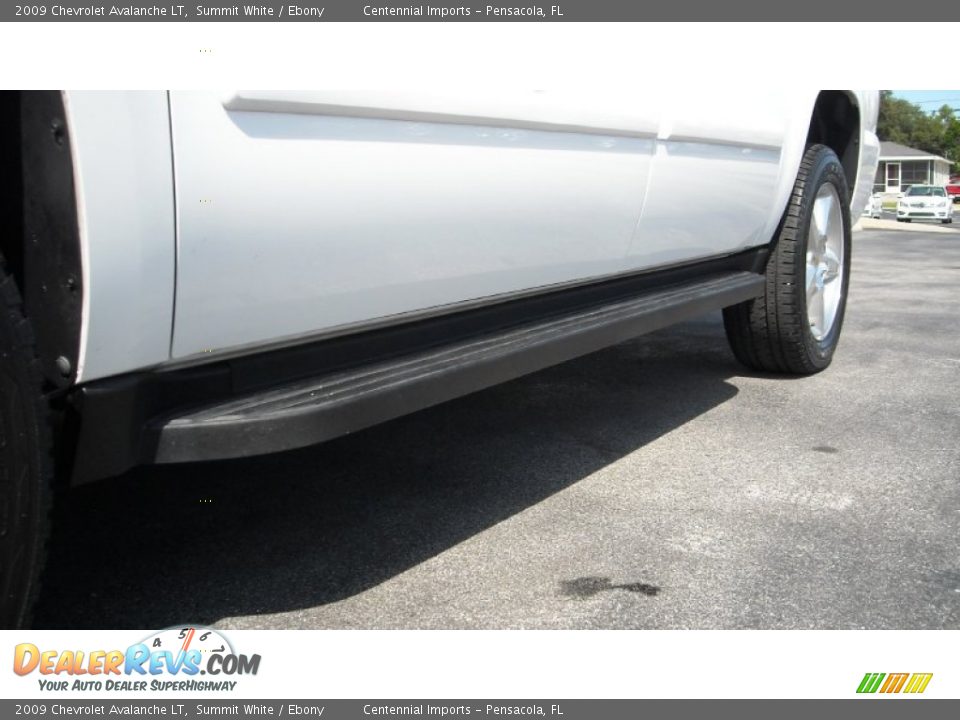 2009 Chevrolet Avalanche LT Summit White / Ebony Photo #19