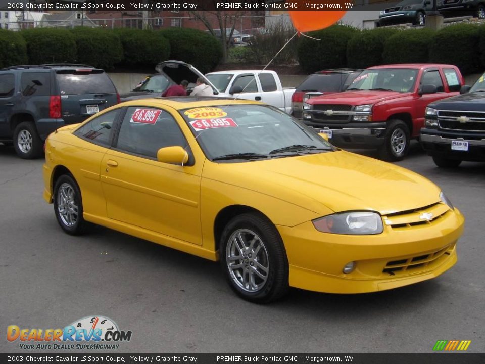 2003 Chevrolet Cavalier LS Sport Coupe Yellow / Graphite Gray Photo #8