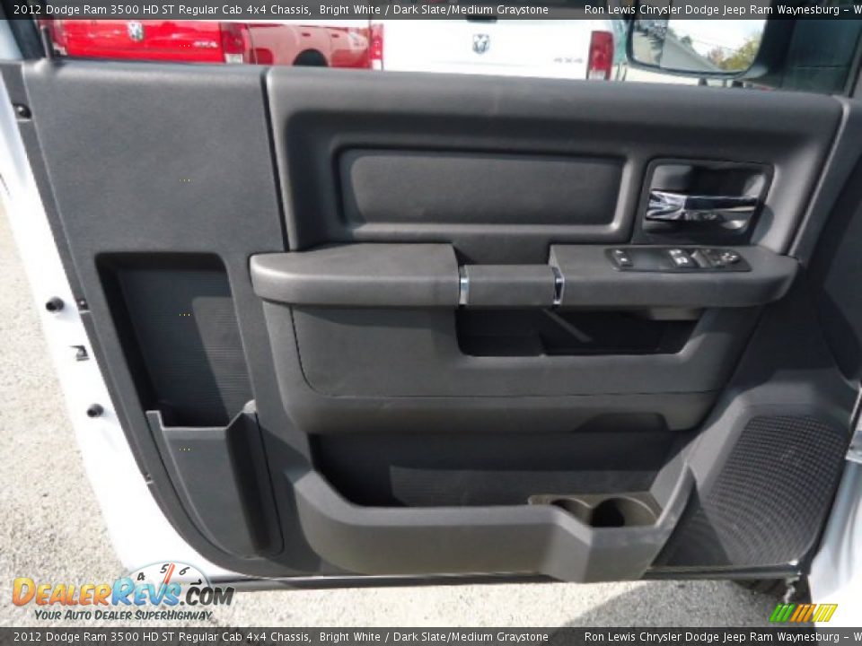 2012 Dodge Ram 3500 HD ST Regular Cab 4x4 Chassis Bright White / Dark Slate/Medium Graystone Photo #12