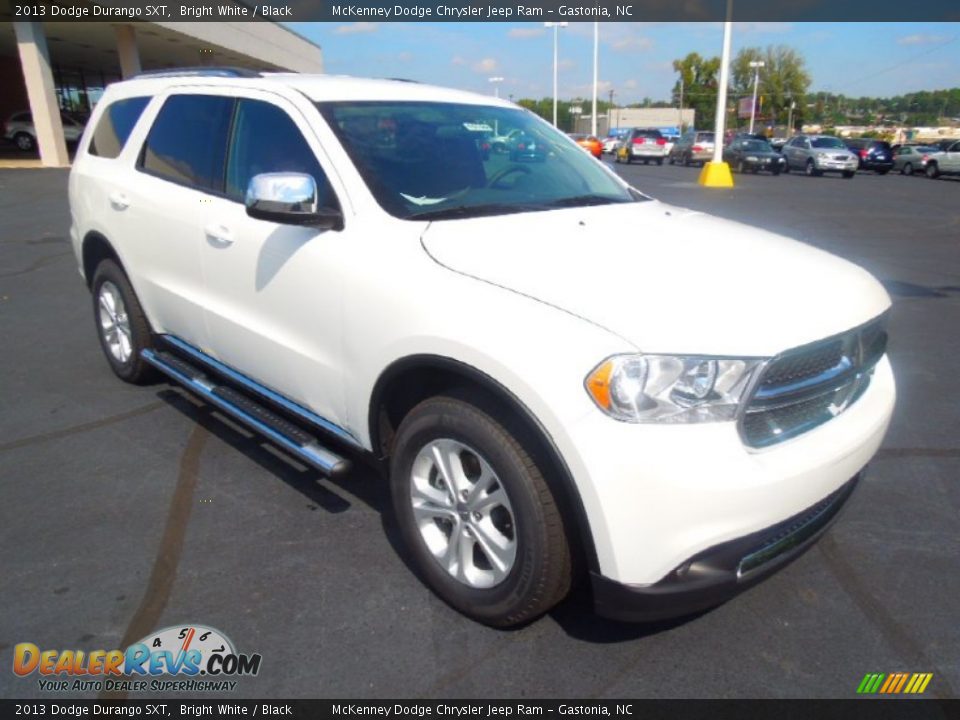 Front 3/4 View of 2013 Dodge Durango SXT Photo #1