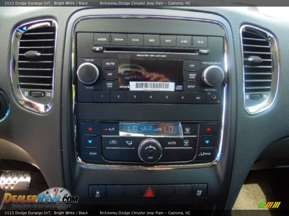 Controls of 2013 Dodge Durango SXT Photo #12