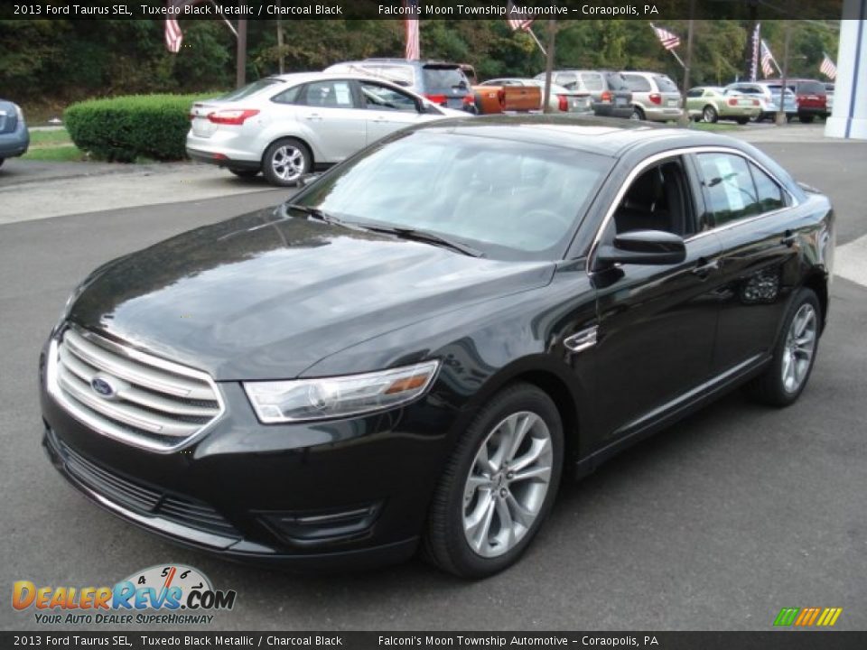 2013 Ford Taurus SEL Tuxedo Black Metallic / Charcoal Black Photo #4