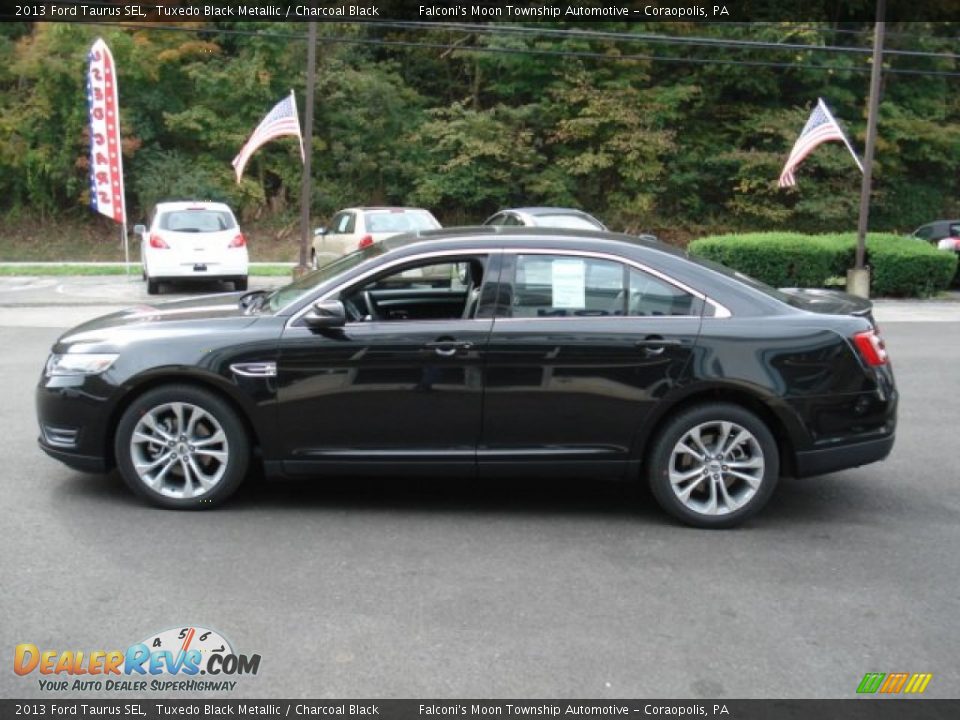 Tuxedo Black Metallic 2013 Ford Taurus SEL Photo #5