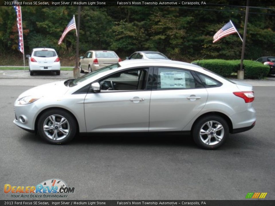 2013 Ford Focus SE Sedan Ingot Silver / Medium Light Stone Photo #5