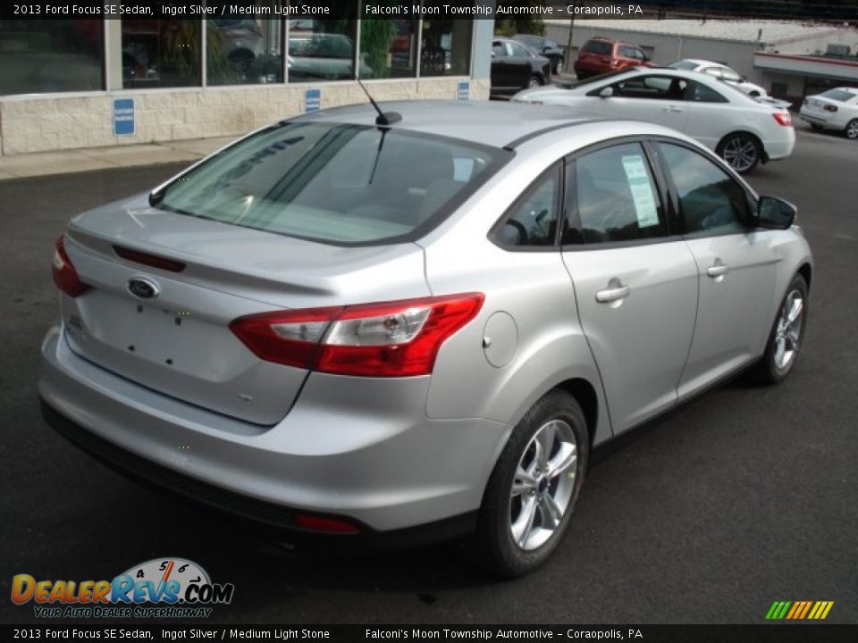 2013 Ford Focus SE Sedan Ingot Silver / Medium Light Stone Photo #8