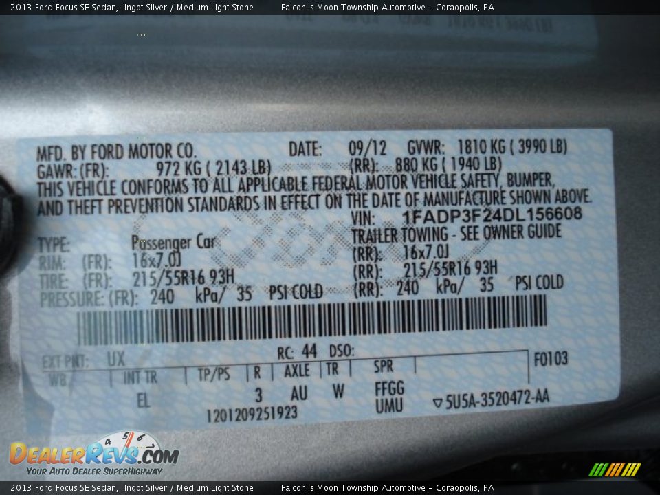 2013 Ford Focus SE Sedan Ingot Silver / Medium Light Stone Photo #18