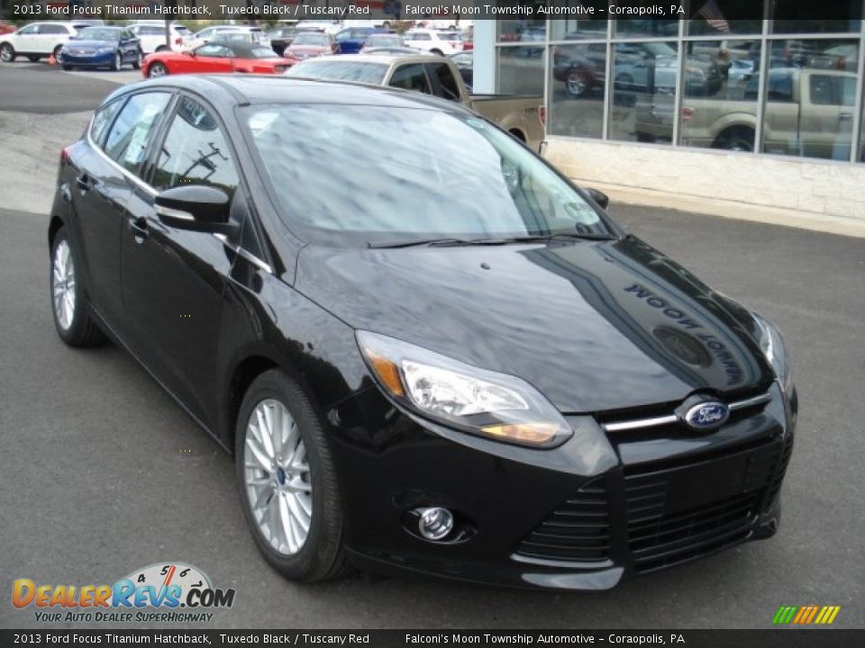 2013 Ford Focus Titanium Hatchback Tuxedo Black / Tuscany Red Photo #2