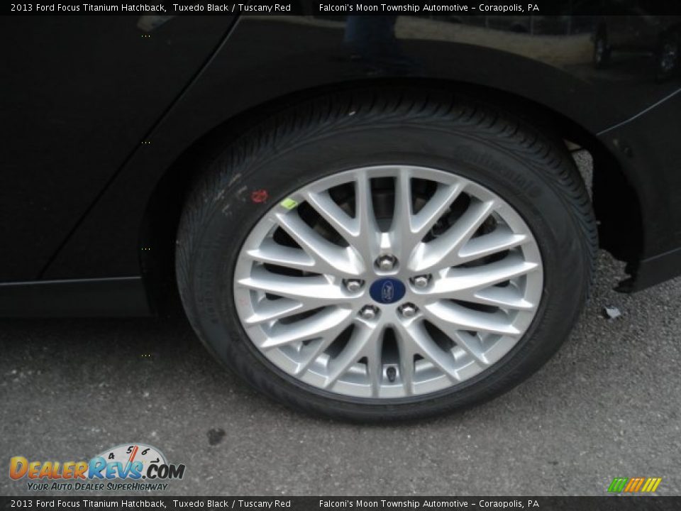 2013 Ford Focus Titanium Hatchback Tuxedo Black / Tuscany Red Photo #9