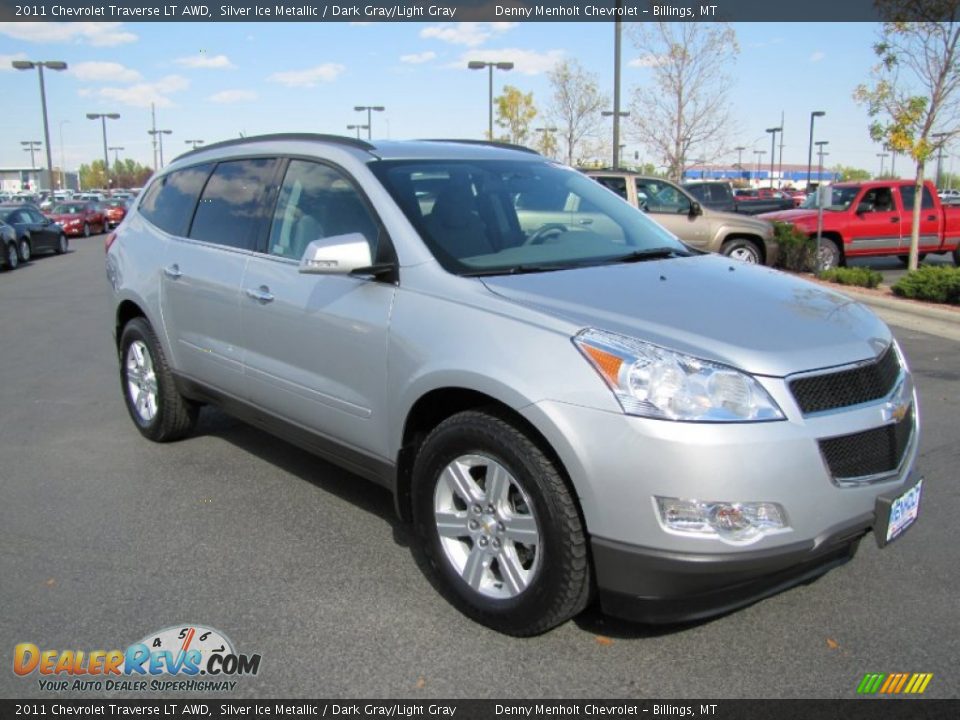 2011 Chevrolet Traverse LT AWD Silver Ice Metallic / Dark Gray/Light Gray Photo #7