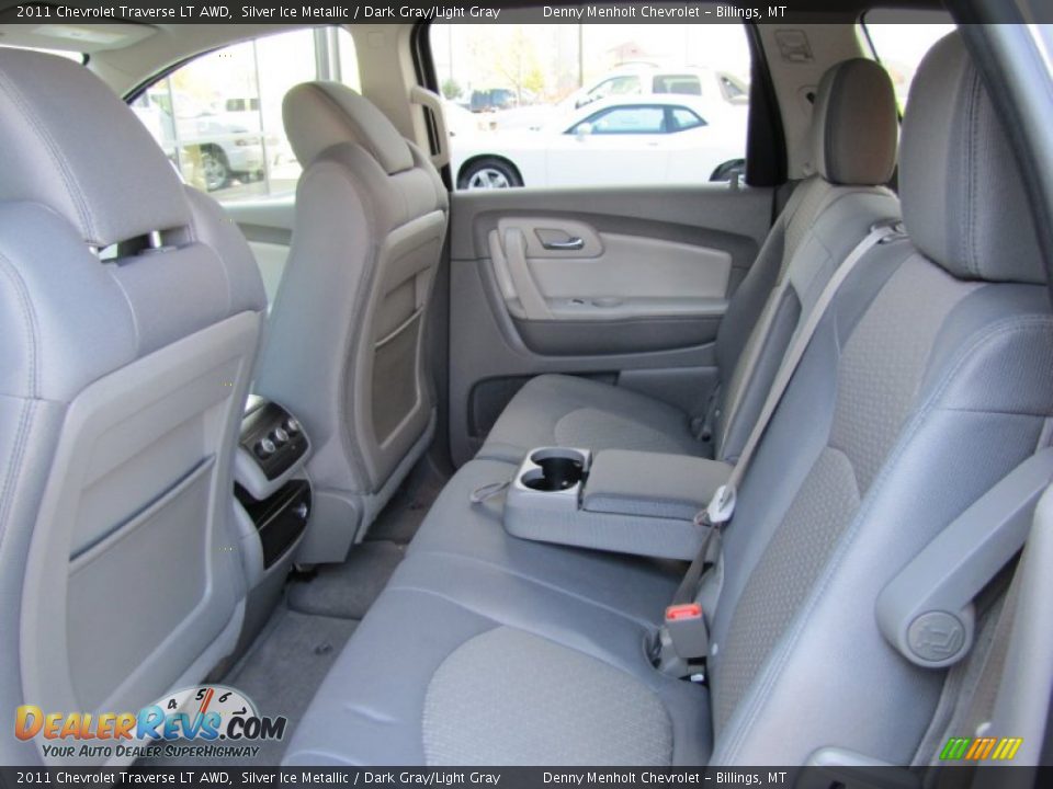 2011 Chevrolet Traverse LT AWD Silver Ice Metallic / Dark Gray/Light Gray Photo #11