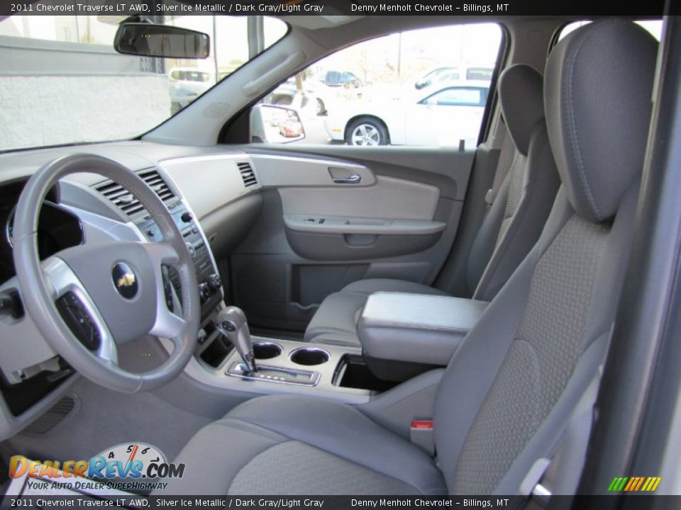 2011 Chevrolet Traverse LT AWD Silver Ice Metallic / Dark Gray/Light Gray Photo #14