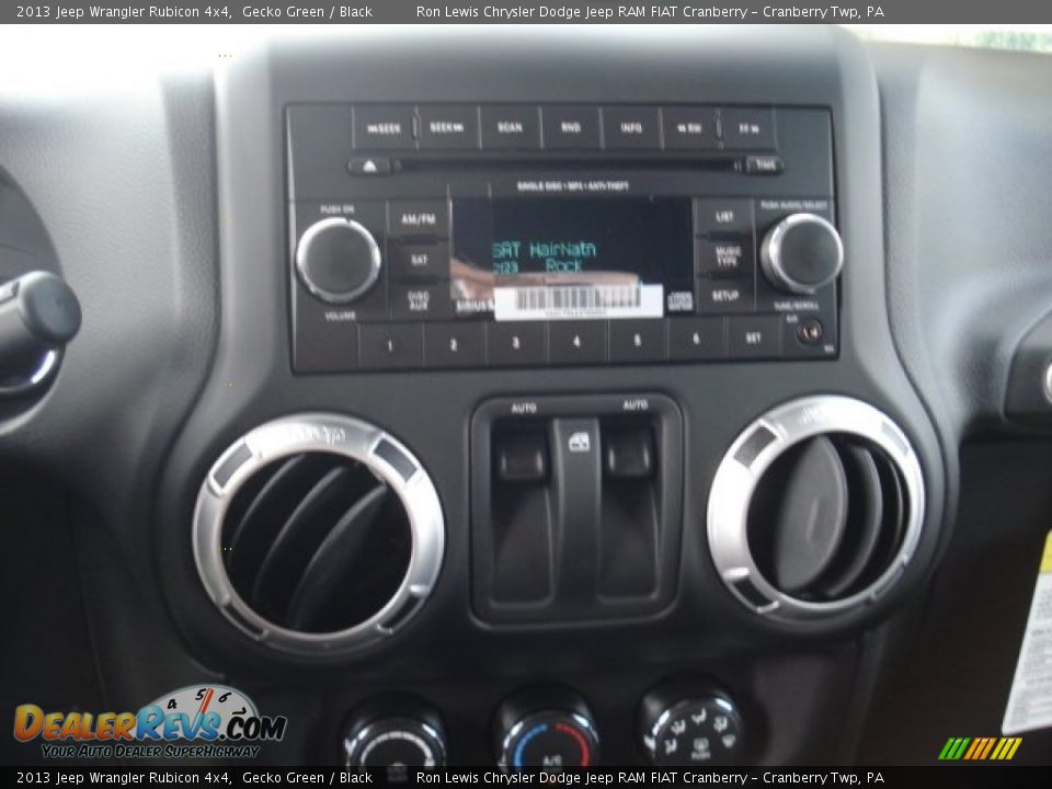 2013 Jeep Wrangler Rubicon 4x4 Gecko Green / Black Photo #14