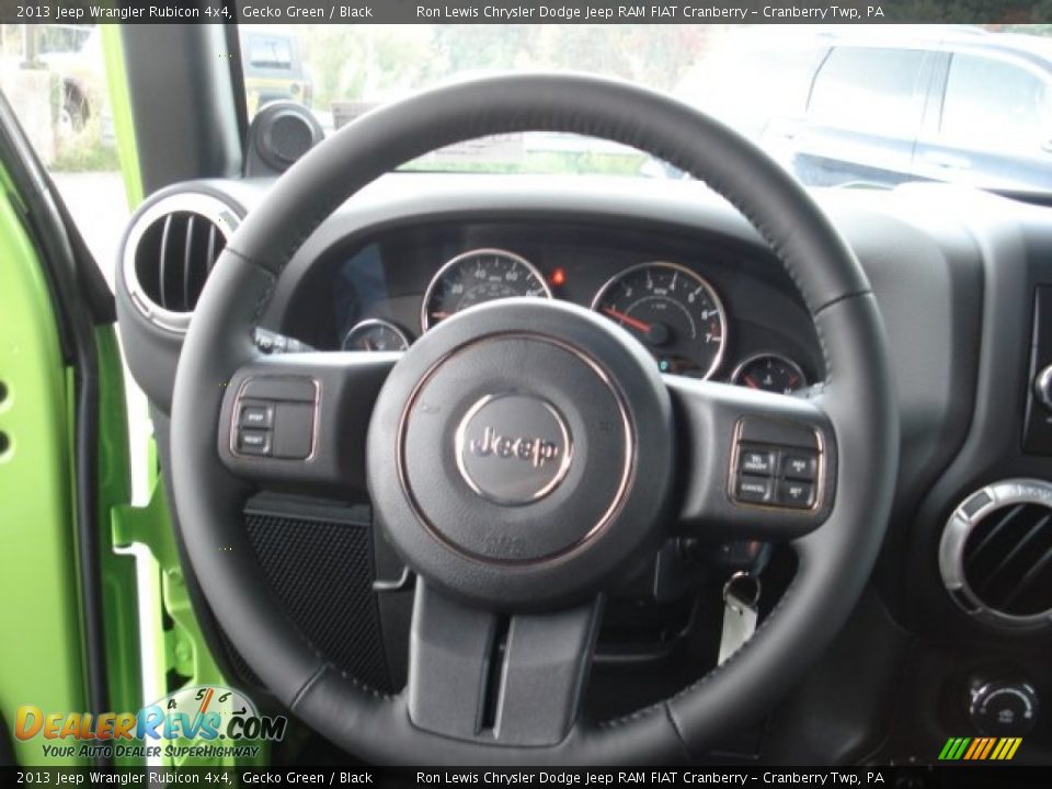 2013 Jeep Wrangler Rubicon 4x4 Steering Wheel Photo #17