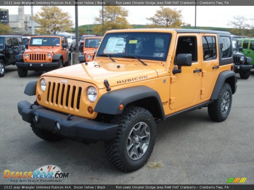 Front 3/4 View of 2013 Jeep Wrangler Unlimited Rubicon 4x4 Photo #2