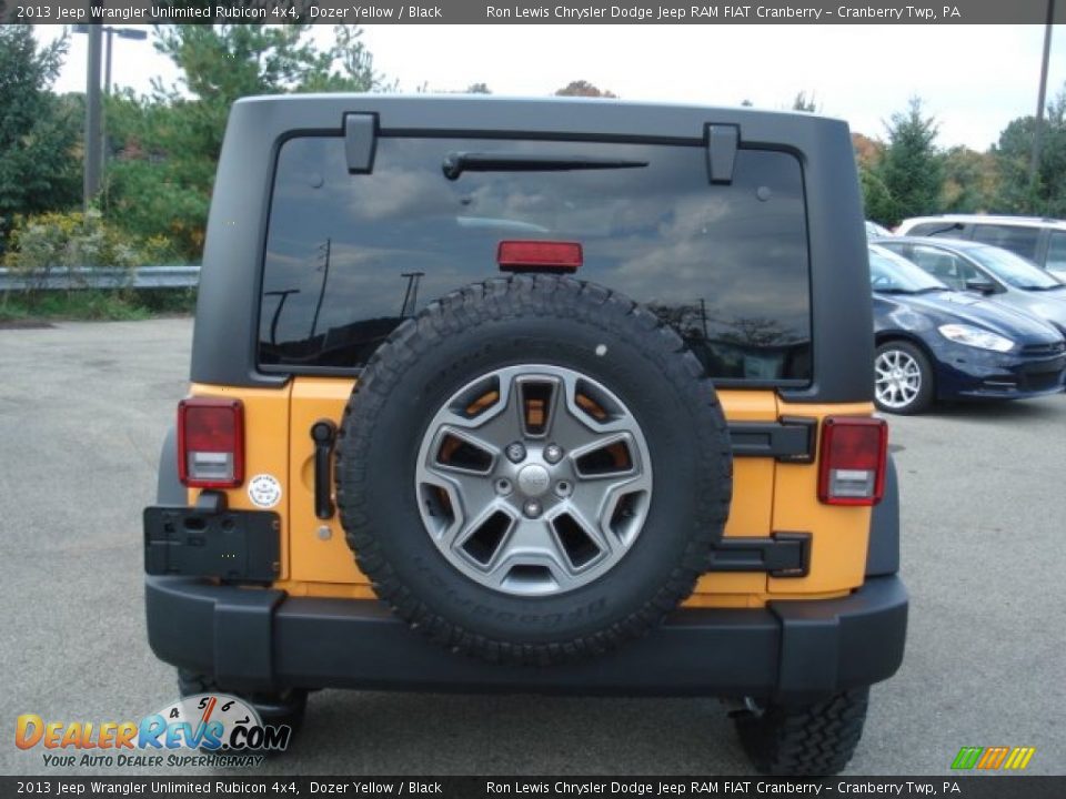 2013 Jeep Wrangler Unlimited Rubicon 4x4 Dozer Yellow / Black Photo #7