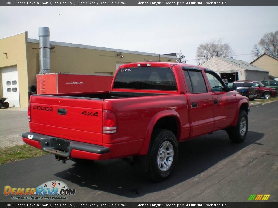 2002 Dodge Dakota Sport Quad Cab 4x4 Flame Red / Dark Slate Gray Photo #12