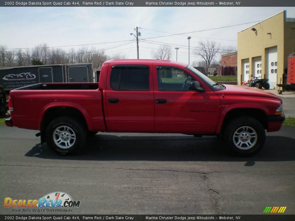 2002 Dodge Dakota Sport Quad Cab 4x4 Flame Red / Dark Slate Gray Photo #13