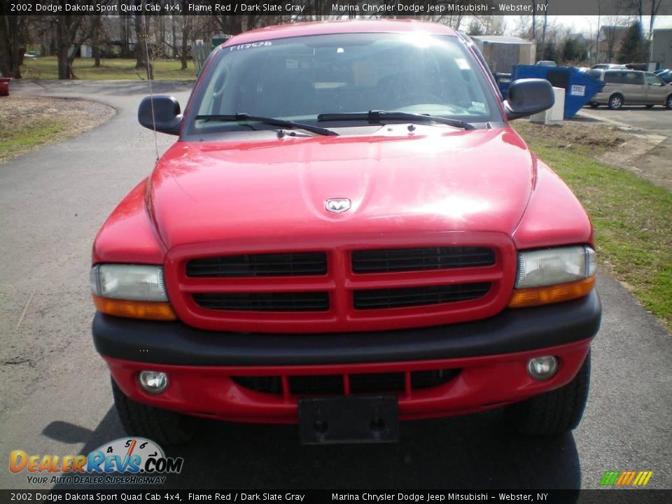 2002 Dodge Dakota Sport Quad Cab 4x4 Flame Red / Dark Slate Gray Photo #15