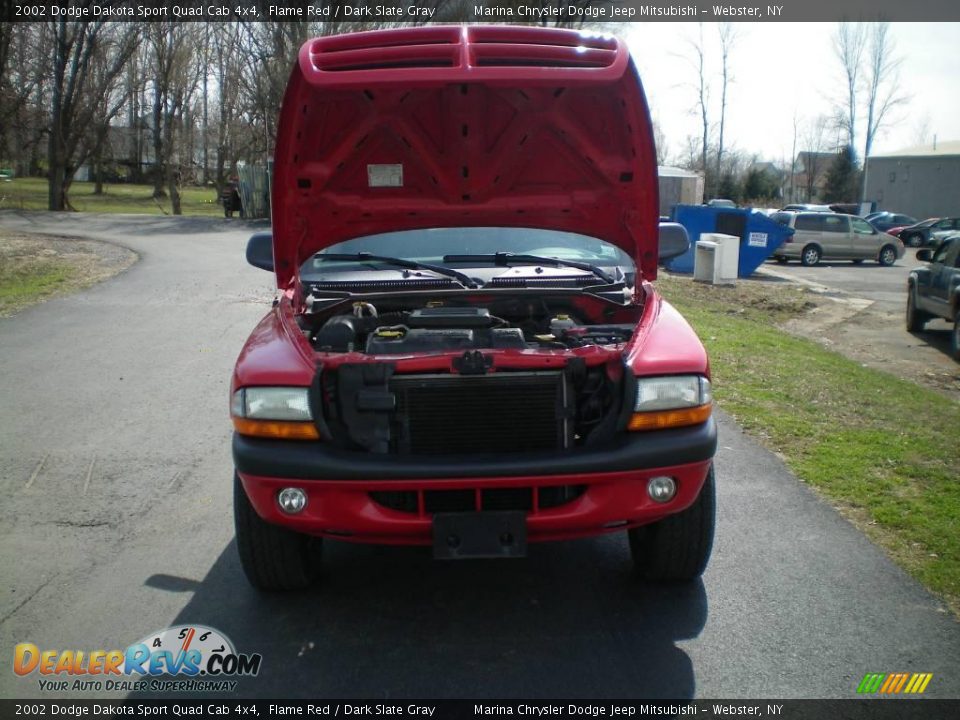 2002 Dodge Dakota Sport Quad Cab 4x4 Flame Red / Dark Slate Gray Photo #16