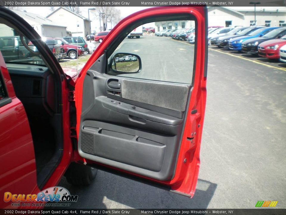 2002 Dodge Dakota Sport Quad Cab 4x4 Flame Red / Dark Slate Gray Photo #26