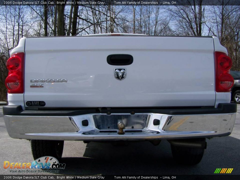 2006 Dodge Dakota SLT Club Cab Bright White / Medium Slate Gray Photo #5
