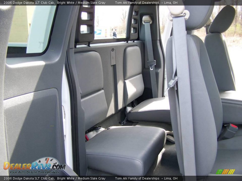 2006 Dodge Dakota SLT Club Cab Bright White / Medium Slate Gray Photo #12