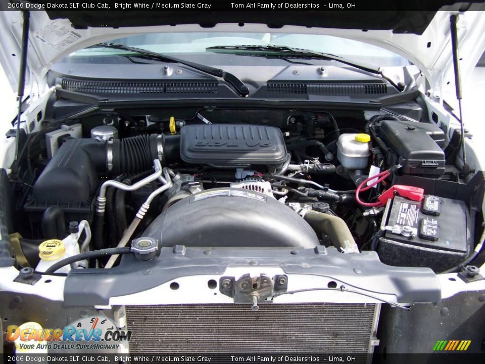 2006 Dodge Dakota SLT Club Cab Bright White / Medium Slate Gray Photo #15