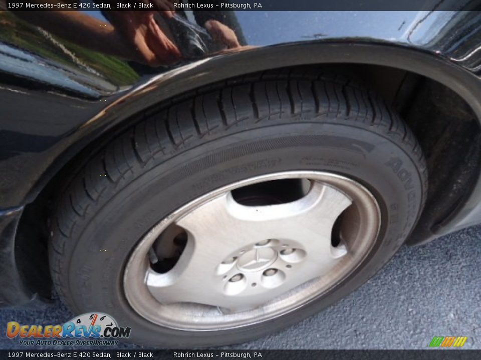 1997 Mercedes-Benz E 420 Sedan Black / Black Photo #17