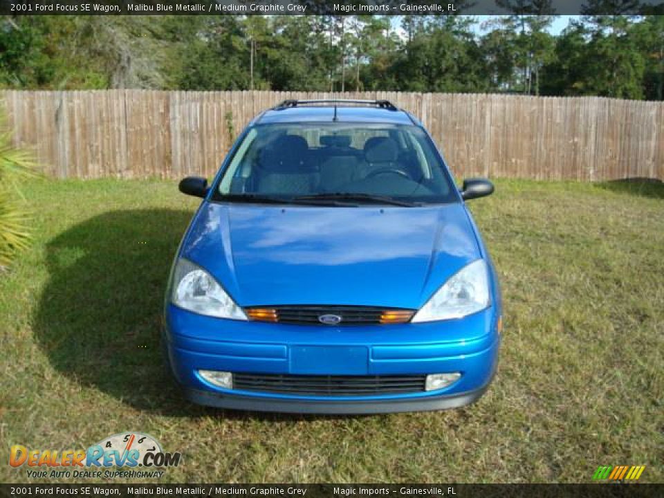 2001 Ford Focus SE Wagon Malibu Blue Metallic / Medium Graphite Grey Photo #2