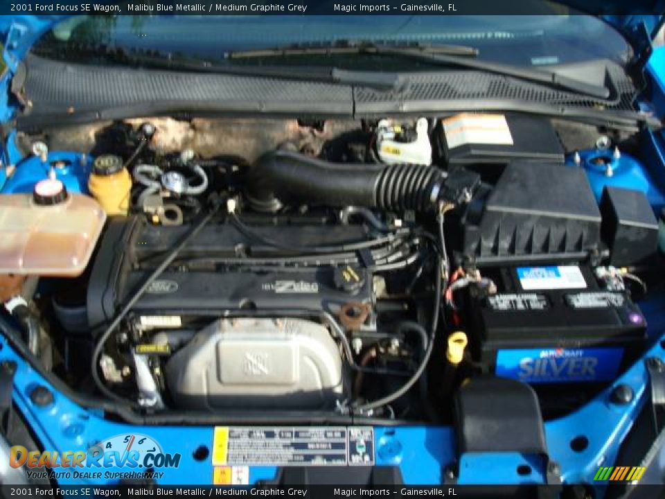 2001 Ford Focus SE Wagon Malibu Blue Metallic / Medium Graphite Grey Photo #11