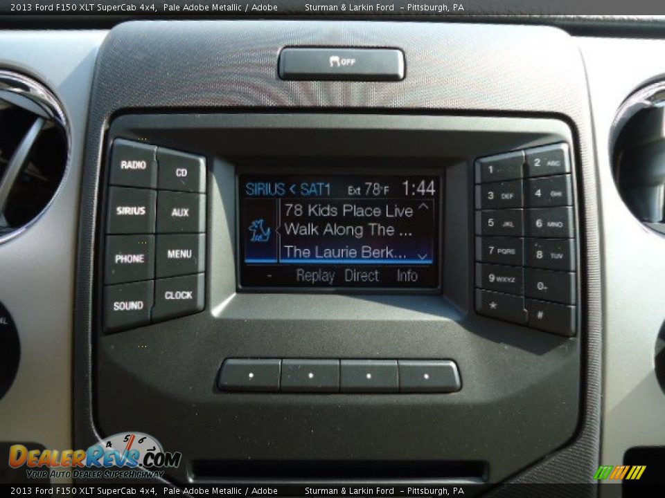 Controls of 2013 Ford F150 XLT SuperCab 4x4 Photo #14