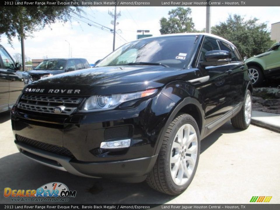 Front 3/4 View of 2013 Land Rover Range Rover Evoque Pure Photo #3
