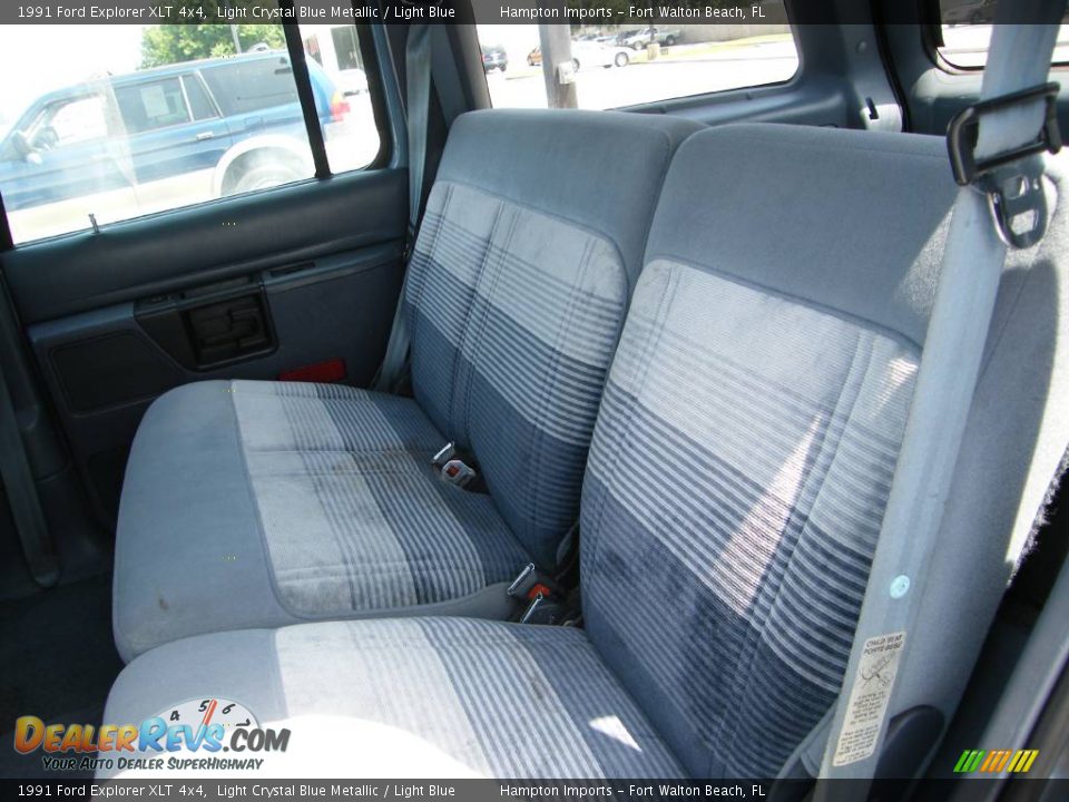 1991 Ford Explorer XLT 4x4 Light Crystal Blue Metallic / Light Blue Photo #7