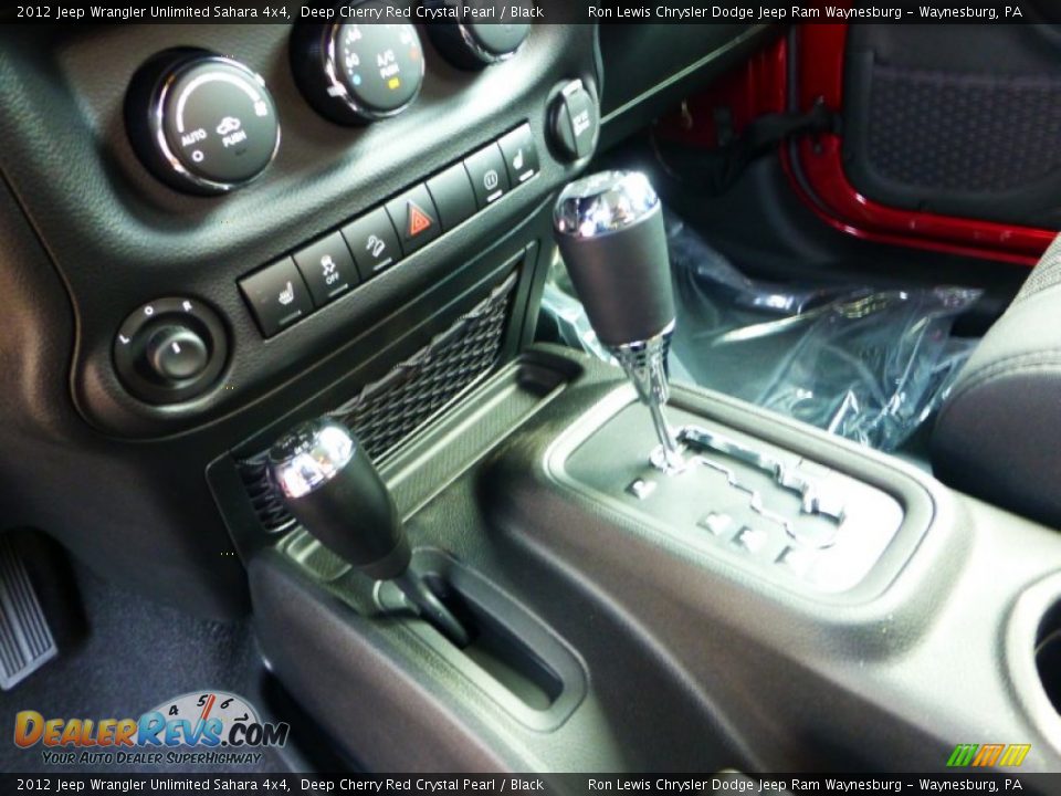 2012 Jeep Wrangler Unlimited Sahara 4x4 Deep Cherry Red Crystal Pearl / Black Photo #16