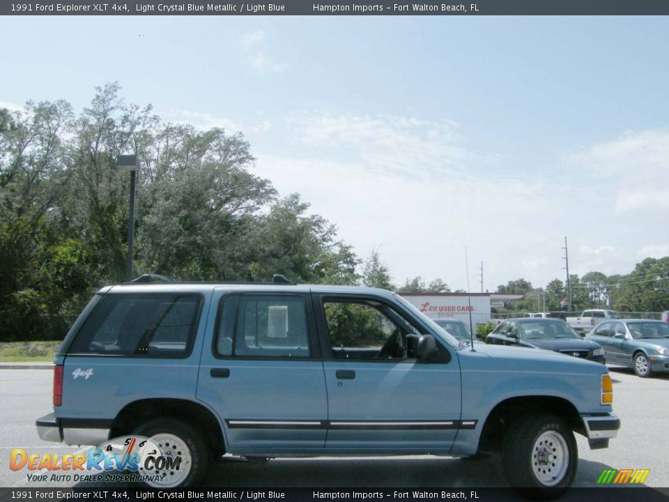 1991 Ford Explorer XLT 4x4 Light Crystal Blue Metallic / Light Blue Photo #15