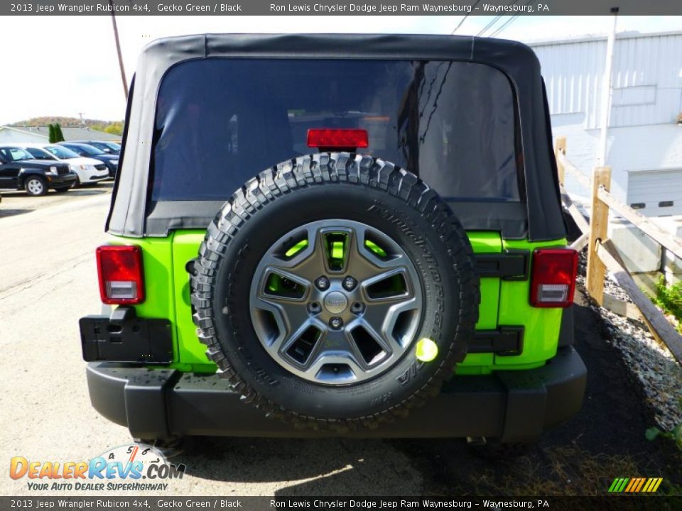 2013 Jeep Wrangler Rubicon 4x4 Gecko Green / Black Photo #4