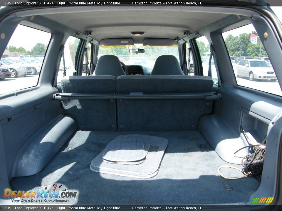 1991 Ford Explorer XLT 4x4 Light Crystal Blue Metallic / Light Blue Photo #26