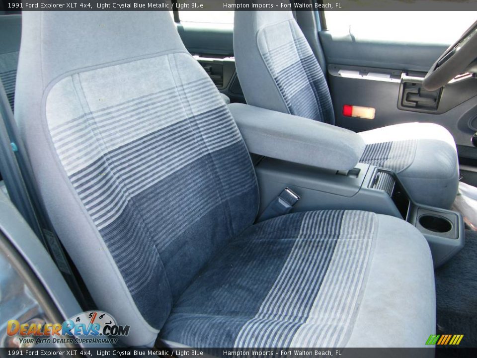 1991 Ford Explorer XLT 4x4 Light Crystal Blue Metallic / Light Blue Photo #29