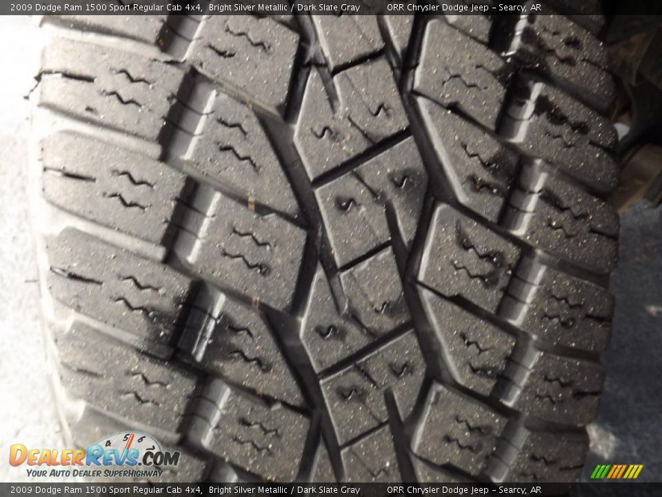 2009 Dodge Ram 1500 Sport Regular Cab 4x4 Bright Silver Metallic / Dark Slate Gray Photo #16