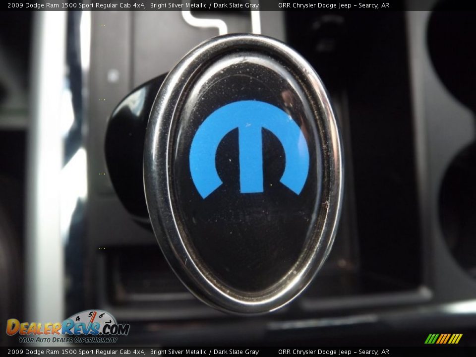 2009 Dodge Ram 1500 Sport Regular Cab 4x4 Bright Silver Metallic / Dark Slate Gray Photo #18