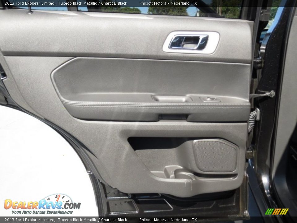 2013 Ford Explorer Limited Tuxedo Black Metallic / Charcoal Black Photo #22