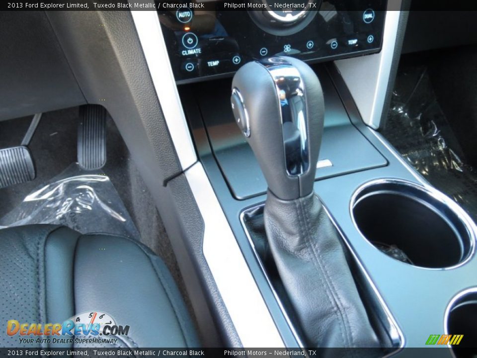 2013 Ford Explorer Limited Tuxedo Black Metallic / Charcoal Black Photo #32