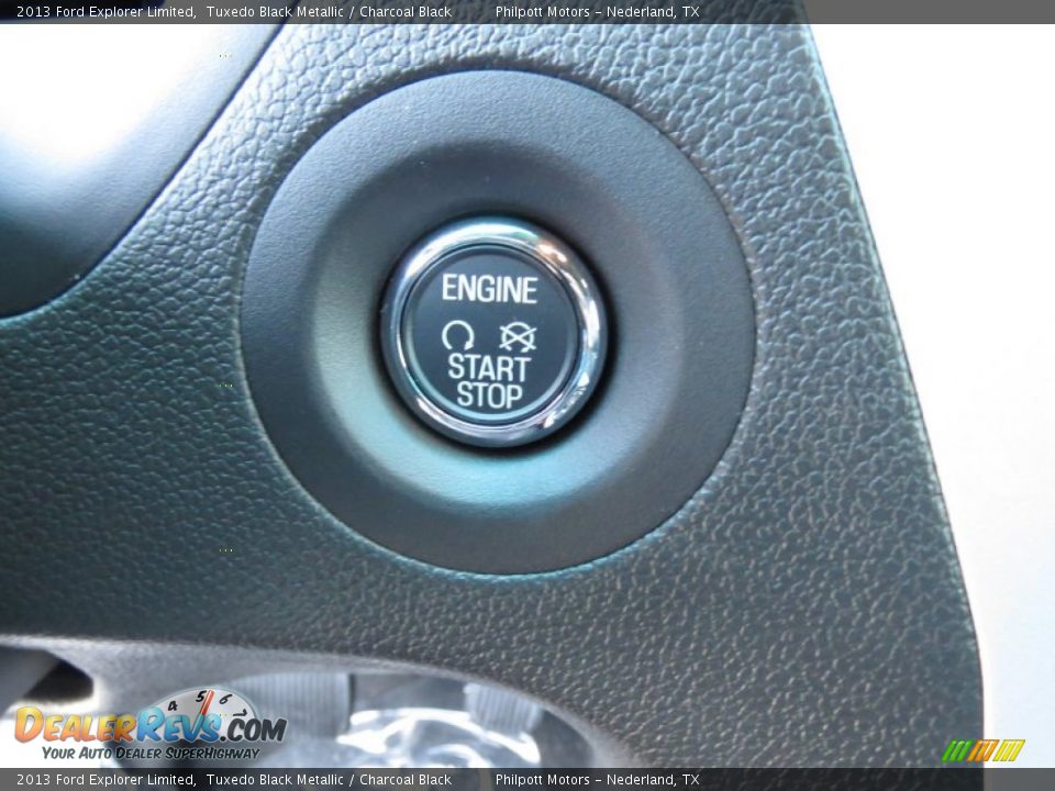 2013 Ford Explorer Limited Tuxedo Black Metallic / Charcoal Black Photo #33