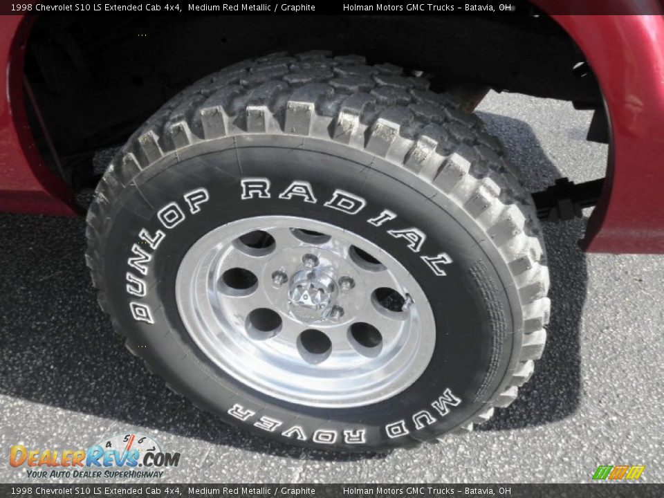 1998 Chevrolet S10 LS Extended Cab 4x4 Wheel Photo #13