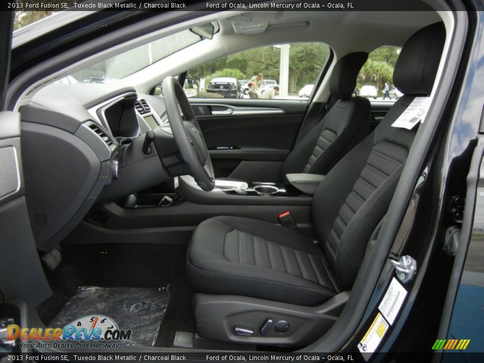 Front Seat of 2013 Ford Fusion SE Photo #5