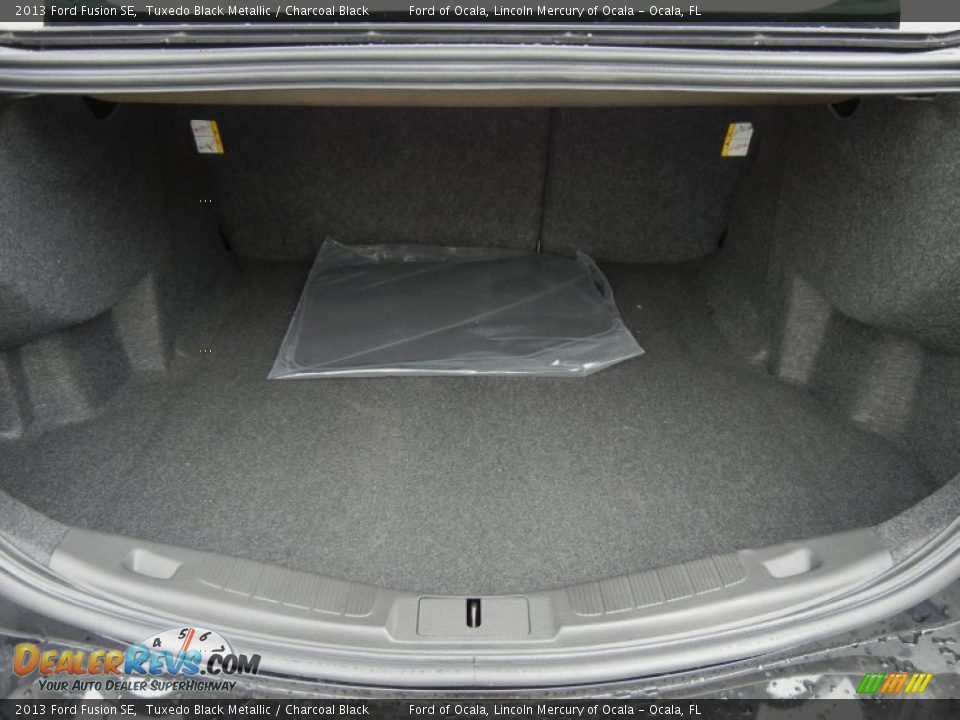 2013 Ford Fusion SE Trunk Photo #10