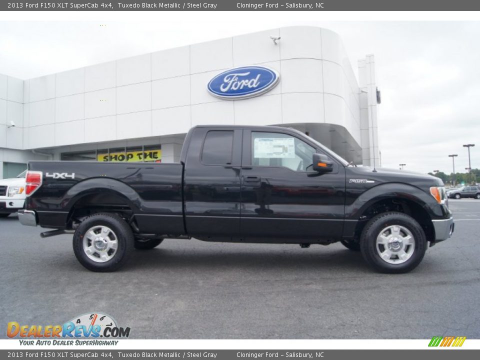 Tuxedo Black Metallic 2013 Ford F150 XLT SuperCab 4x4 Photo #2