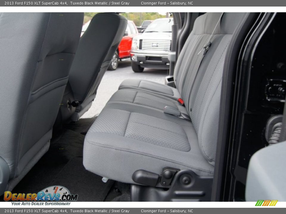Rear Seat of 2013 Ford F150 XLT SuperCab 4x4 Photo #11